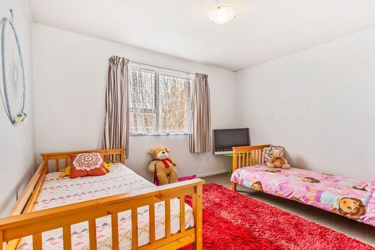 Photo of property in 2/63 John Walker Drive, Manurewa, Auckland, 2102