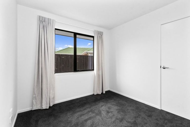 Photo of property in 1/8 Cherry Place, Casebrook, Christchurch, 8051