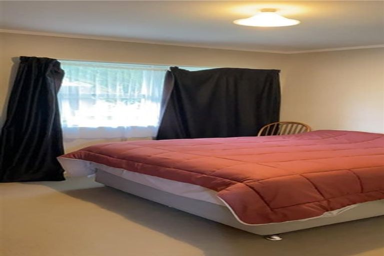 Photo of property in 5 Ashcroft Avenue, Mangere Bridge, Auckland, 2022