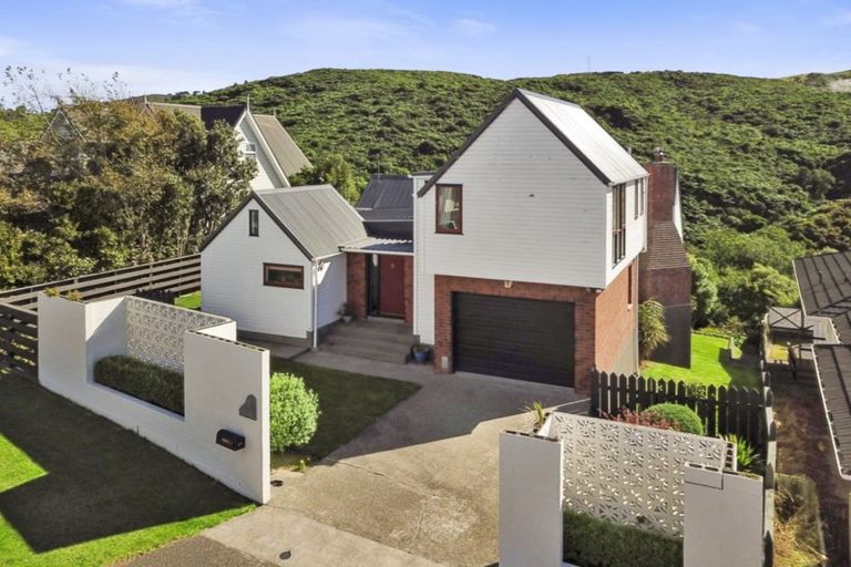 Photo of property in 11 Haast Close, Kelson, Lower Hutt, 5010