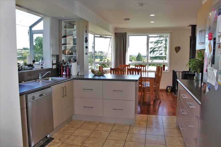 Photo of property in 208 Waikiekie Road, Thames, 3500