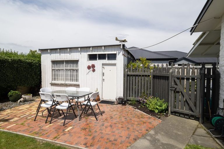 Photo of property in 99 Mcmurdo Street, Tinwald, Ashburton, 7700