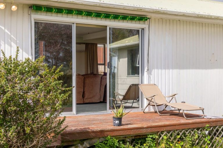 Photo of property in 18 Utauta Street, Waikanae, 5036