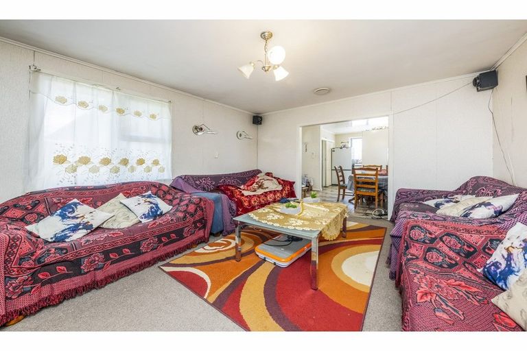 Photo of property in 116 Clayton Avenue, Otara, Auckland, 2023