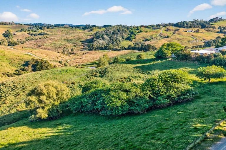 Photo of property in 311 Franklin Road, Paparoa, 0571