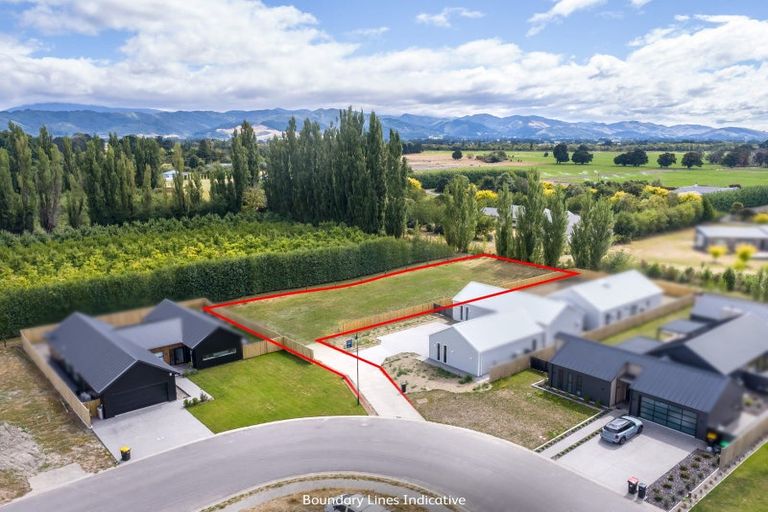 Photo of property in 40 Orchard Road, Greytown, 5712