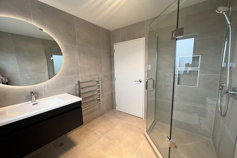 Photo of property in 30a Priestley Drive, Bucklands Beach, Auckland, 2014