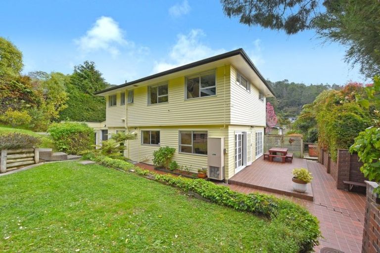 Photo of property in 477a Stokes Valley Road, Stokes Valley, Lower Hutt, 5019
