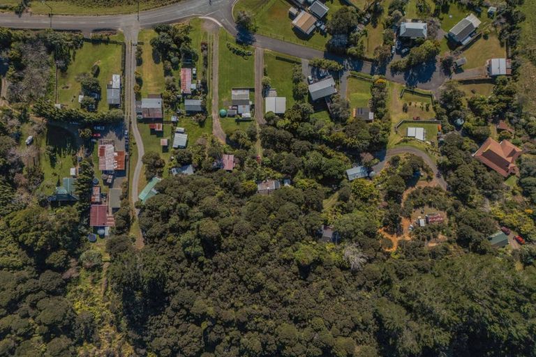 Photo of property in 4 Moana Crescent, Kennedy Bay, Coromandel, 3583