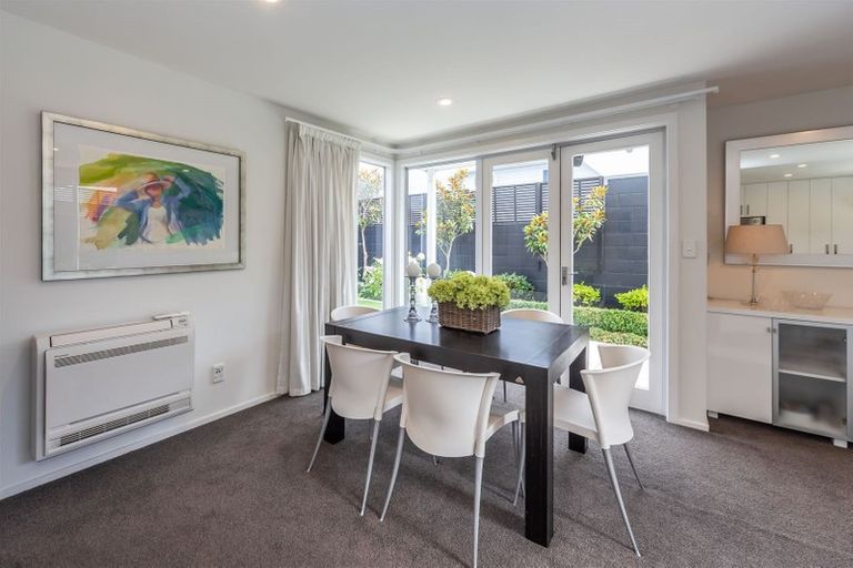 Photo of property in 2/34 Aikmans Road, Merivale, Christchurch, 8014