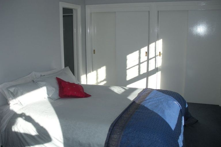 Photo of property in 8c Somerset Avenue, Newtown, Wellington, 6021