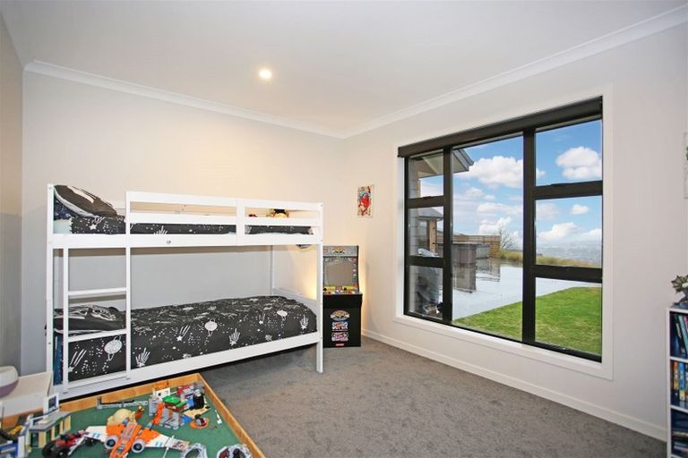 Photo of property in 5 Braxonne Close, Pukekohe, 2120
