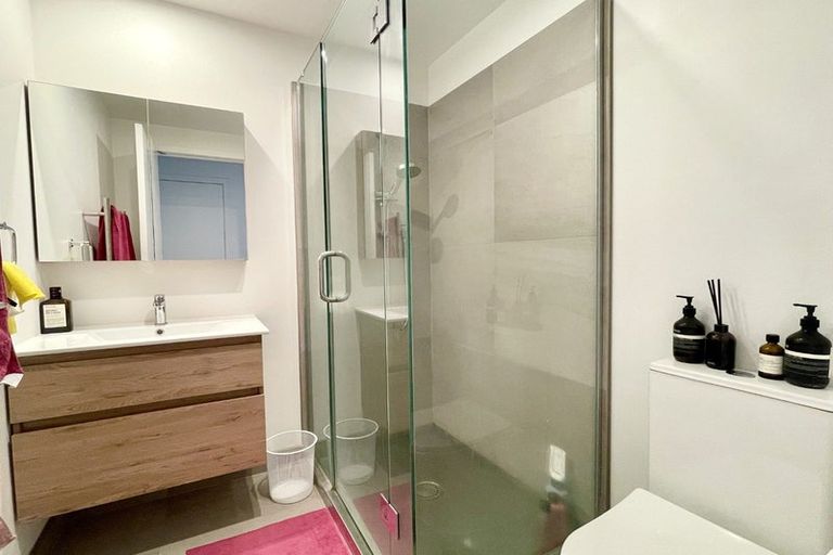 Photo of property in 1817a Great North Road, Avondale, Auckland, 1026