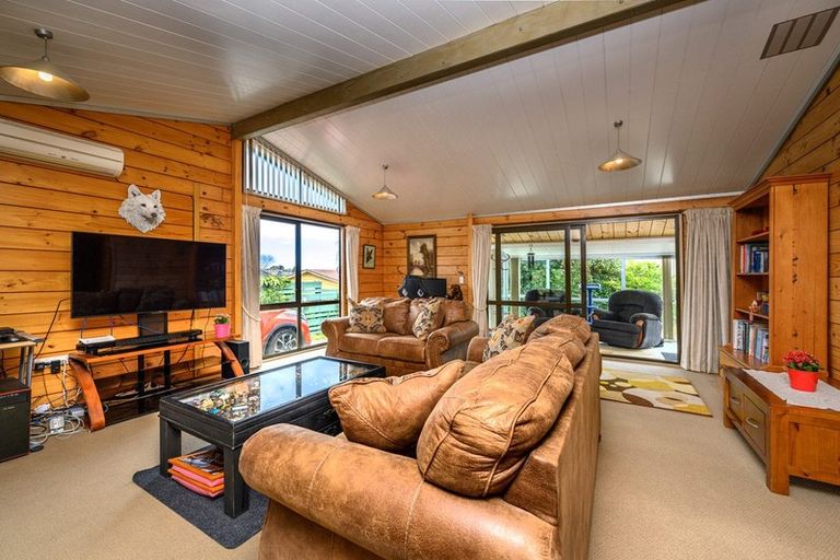 Photo of property in 25a Marchant Place, Westown, New Plymouth, 4310
