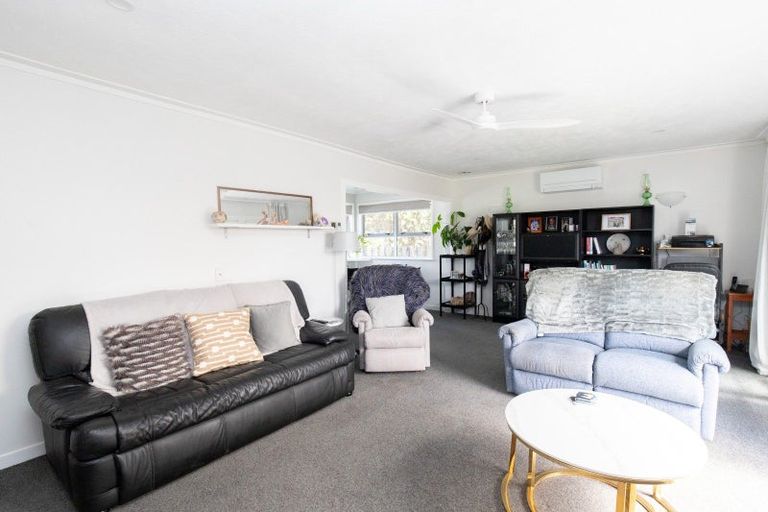 Photo of property in 71 Pipiroa Road, Ngatea, 3503