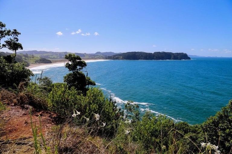 Photo of property in 77 Radar Road, Hot Water Beach, Whitianga, 3591