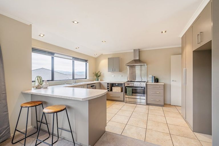 Photo of property in 115 Kirton Drive, Riverstone Terraces, Upper Hutt, 5018