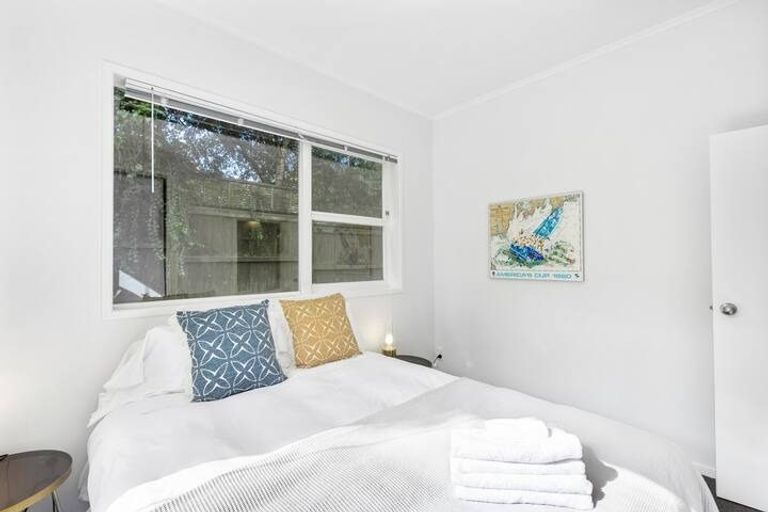 Photo of property in 3/4 Beach Road, Castor Bay, Auckland, 0620