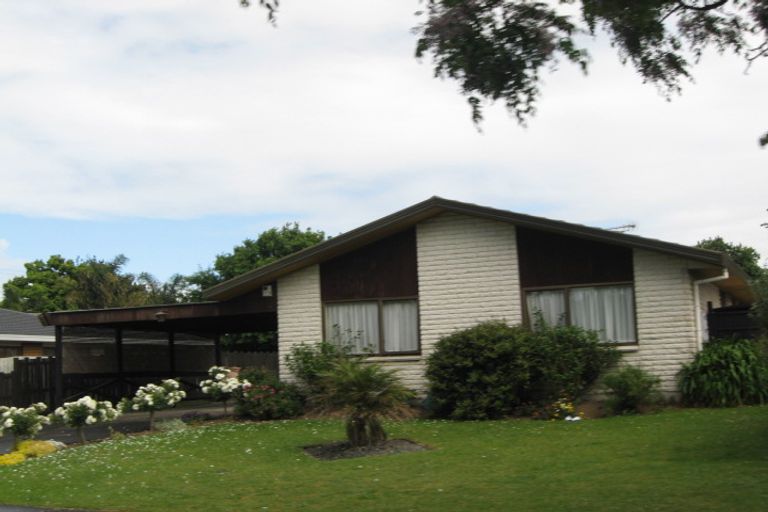 Photo of property in 9 Corolu Place, Conifer Grove, Takanini, 2112