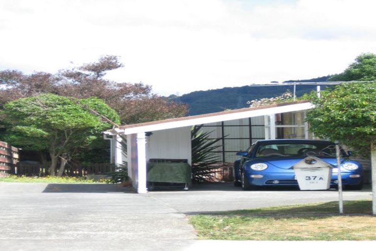 Photo of property in 37 Shanly Street, Brown Owl, Upper Hutt, 5018