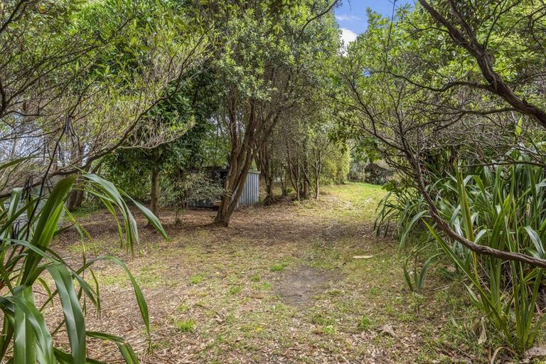 Photo of property in 53 Queens Road, Waikanae Beach, Waikanae, 5036
