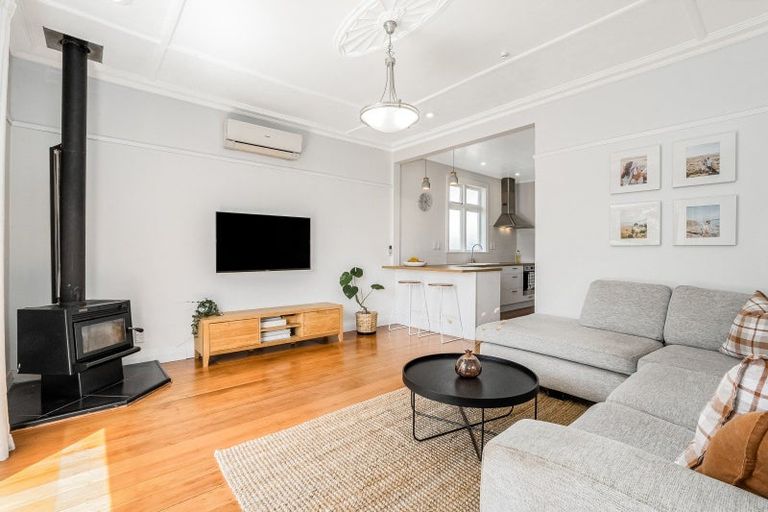 Photo of property in 15 Helston Road, Johnsonville, Wellington, 6037