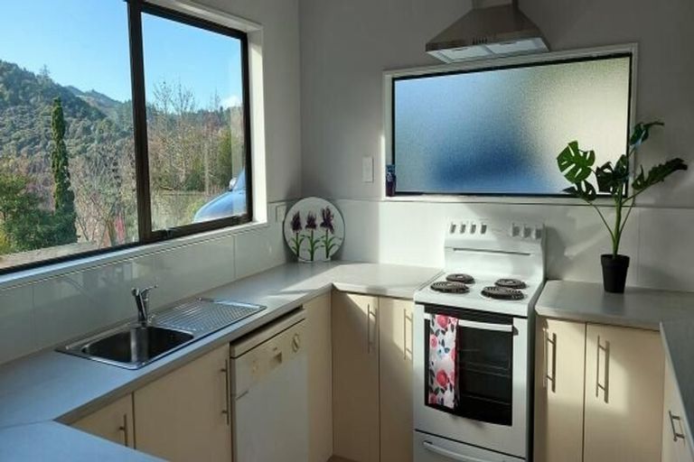 Photo of property in 22 Ngahere Drive, Horahora, Whangarei, 0110