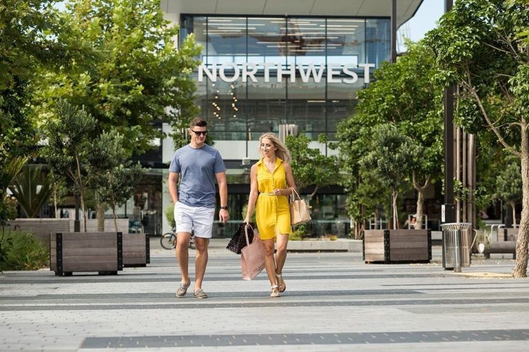 Photo of property in 60 Manarini Road, Westgate, Auckland, 0614