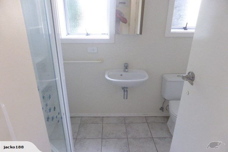 Photo of property in 1/65 Salamanca Road, Sunnynook, Auckland, 0620