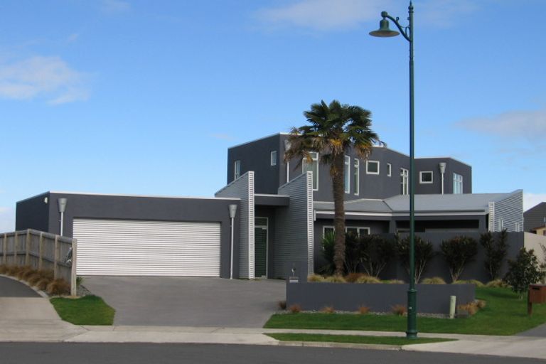 Photo of property in 11 Bayswater Court, Huntington, Hamilton, 3210