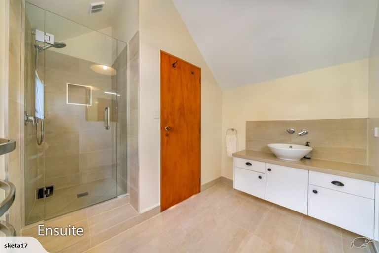 Photo of property in 9 Dunleith Grove, Silverstream, Upper Hutt, 5019