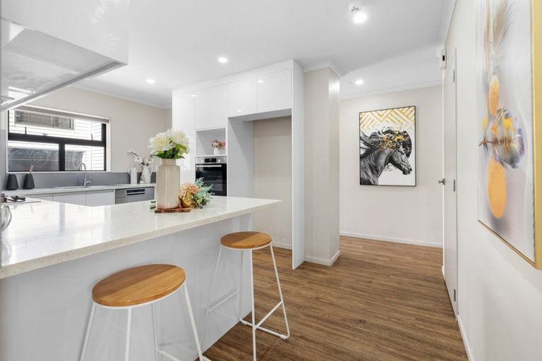 Photo of property in 102b Fitzroy Street, Papatoetoe, Auckland, 2104