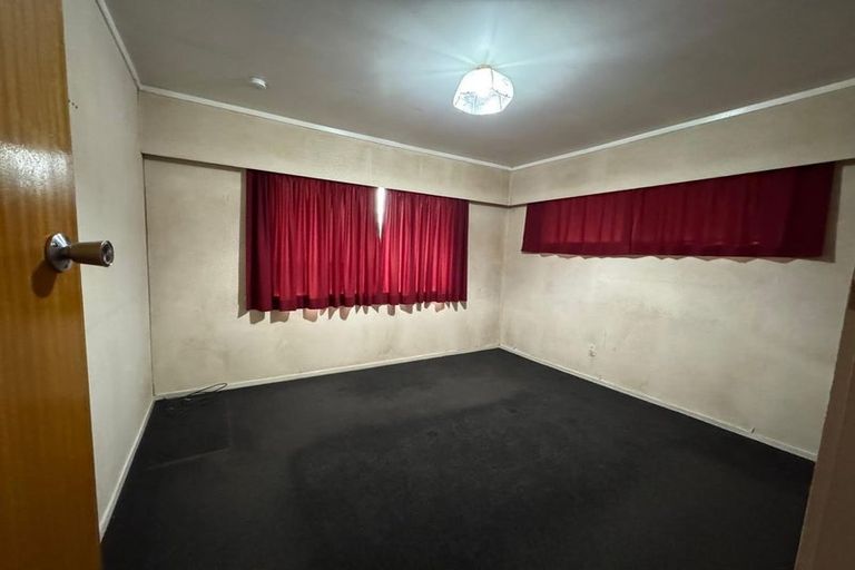 Photo of property in 2/69 Settlement Road, Papakura, 2110