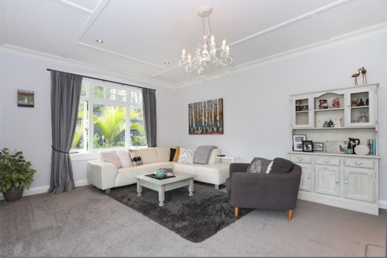 Photo of property in 27 Opoia Road, Hamilton East, Hamilton, 3216