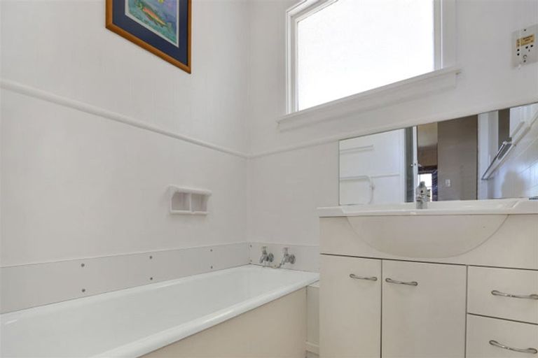 Photo of property in 16 Millichamp Street, Tinwald, Ashburton, 7700