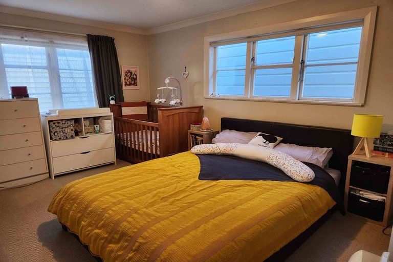 Photo of property in 45 Queen Street, Mount Victoria, Wellington, 6011