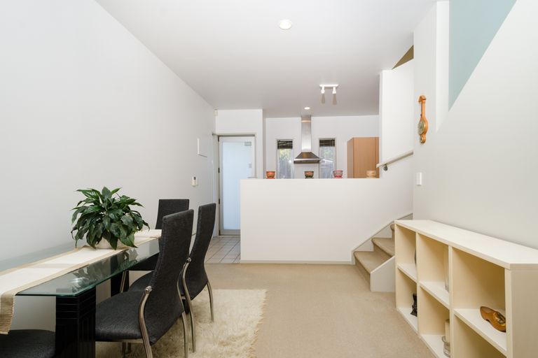 Photo of property in 25 Albionvale Road, Glen Eden, Auckland, 0602