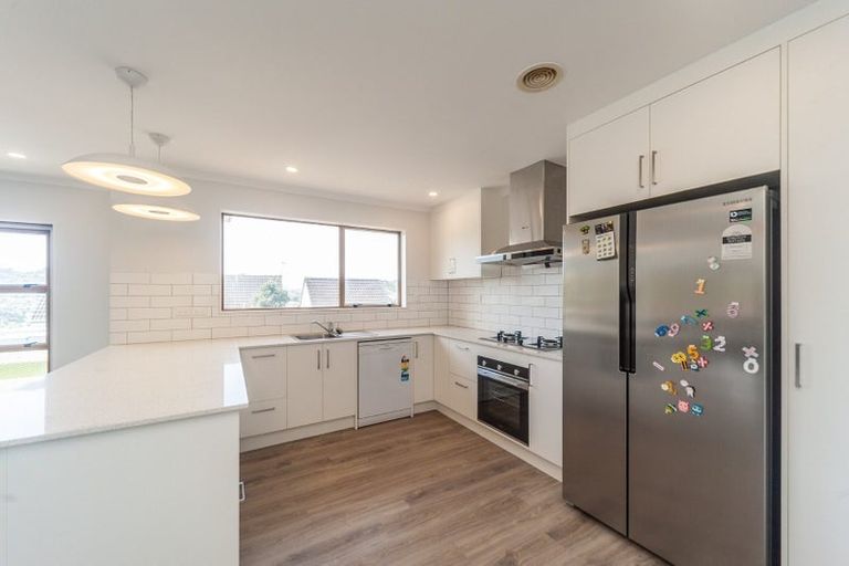 Photo of property in 1 Paddington Grove, Karori, Wellington, 6012