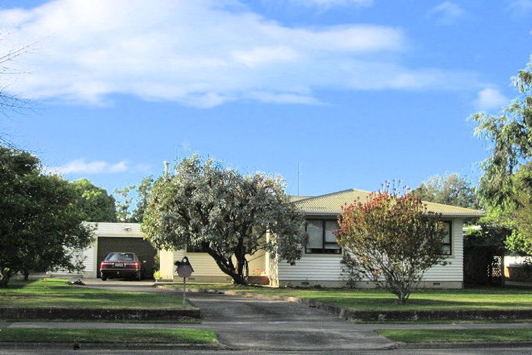 Photo of property in 11 Maadi Road, Onekawa, Napier, 4110