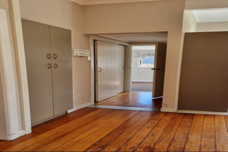 Photo of property in 28 Seddon Street, Wallaceville, Upper Hutt, 5018