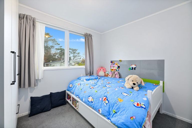 Photo of property in 31 Glenbervie Crescent, Massey, Auckland, 0614