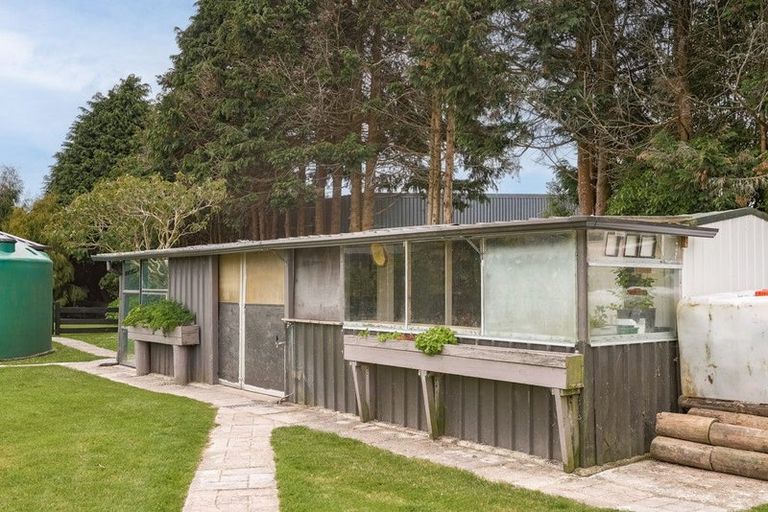 Photo of property in 41 Kew Road, Westport, 7825