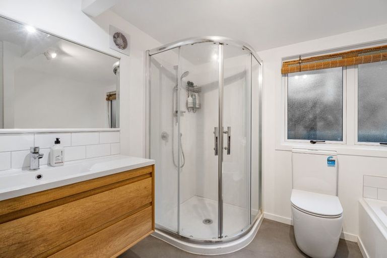 Photo of property in 35 Harbour View Road, Omokoroa, 3114