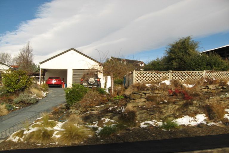 Photo of property in 6 Kamaka Crescent, Bridge Hill, Alexandra, 9320