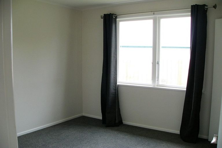 Photo of property in 56 Southsea Crescent, Silverdale, Hamilton, 3216