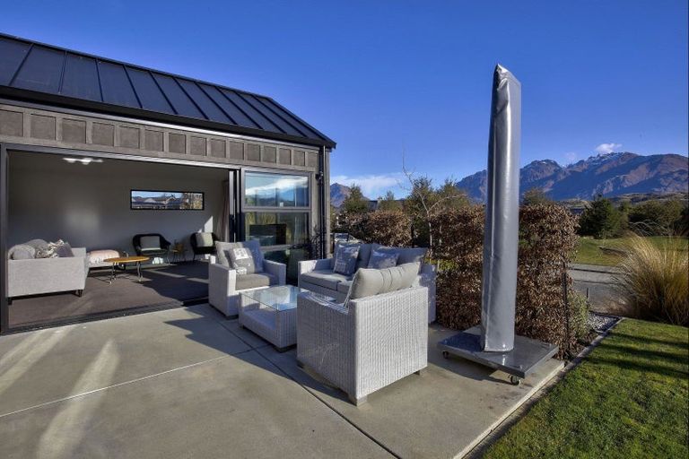 Photo of property in 17 Mcadam Drive, Jacks Point, Queenstown, 9371