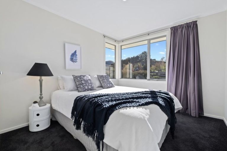 Photo of property in 2 Banbury Terrace, Lower Shotover, Queenstown, 9304