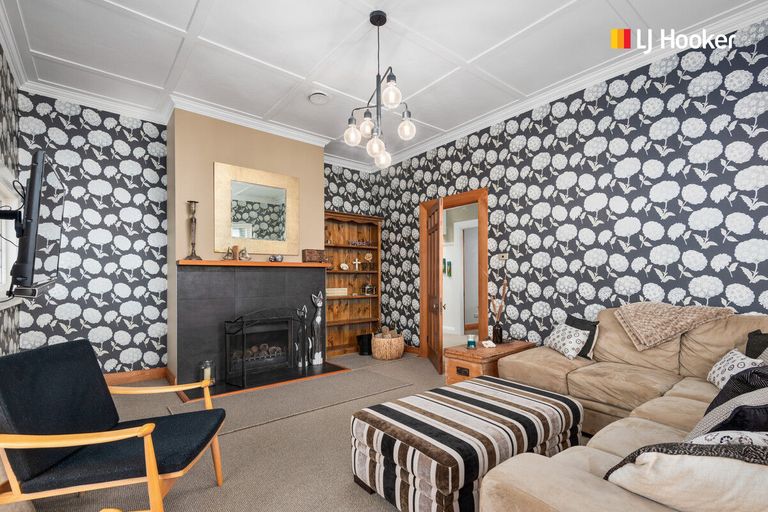 Photo of property in 3 Royal Crescent, Saint Kilda, Dunedin, 9012