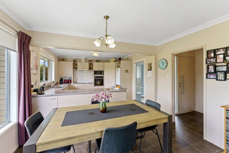 Photo of property in 921 State Highway 1, Te Horo, Otaki, 5581
