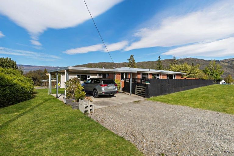 Photo of property in 12 Newcastle Street, Clyde, 9330